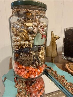 Big heart Vintage Beauty Mystery jewelry jar - Large w/bows too